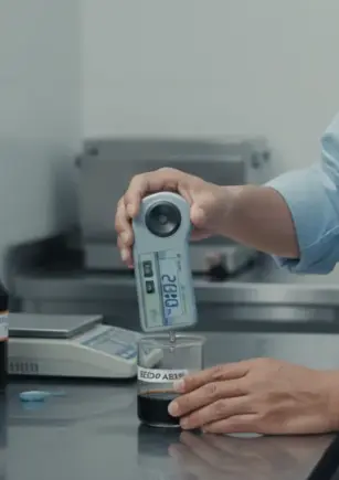 Aqua-Boy GMK SALT A11 - Alat ukur kadar garam portable dengan tampilan digital dan ujung probe, digunakan untuk mengukur salinitas air dan kecap